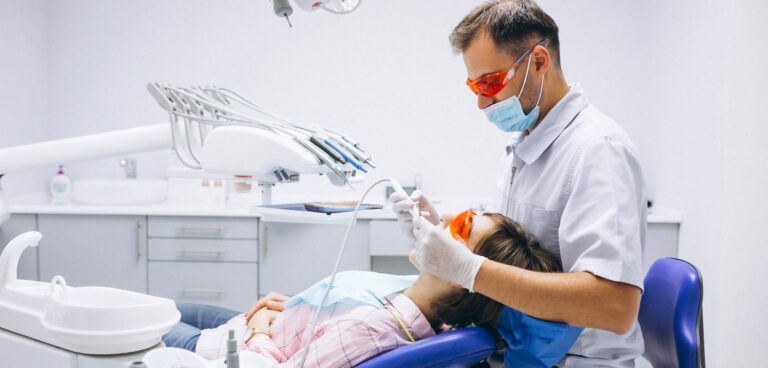 Evolución y tecnologías de los escáneres intraorales en odontología digital